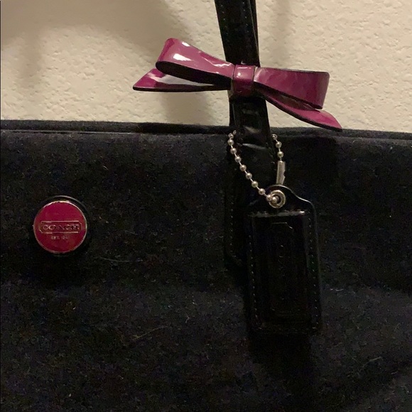 Coach wore gray and purple hand bag - Picture 2 of 3